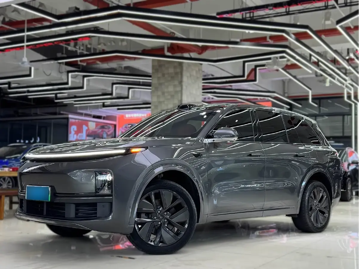 2023 Li L8 Range Extended 154HP REEV 40.9KWH