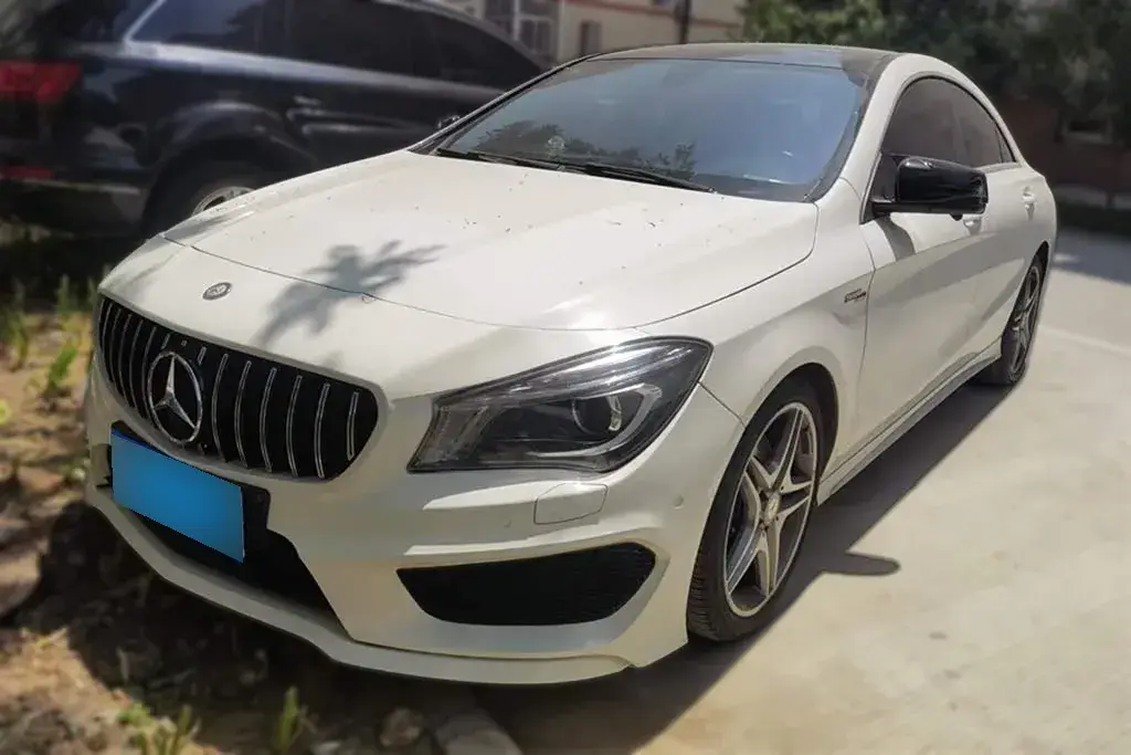 2015 Mercedes-Benz CLA Class 2.0T 184HP L4 7DCT