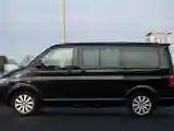 2012 Volkswagen Multivan 2.0T 204HP L4 7DCT