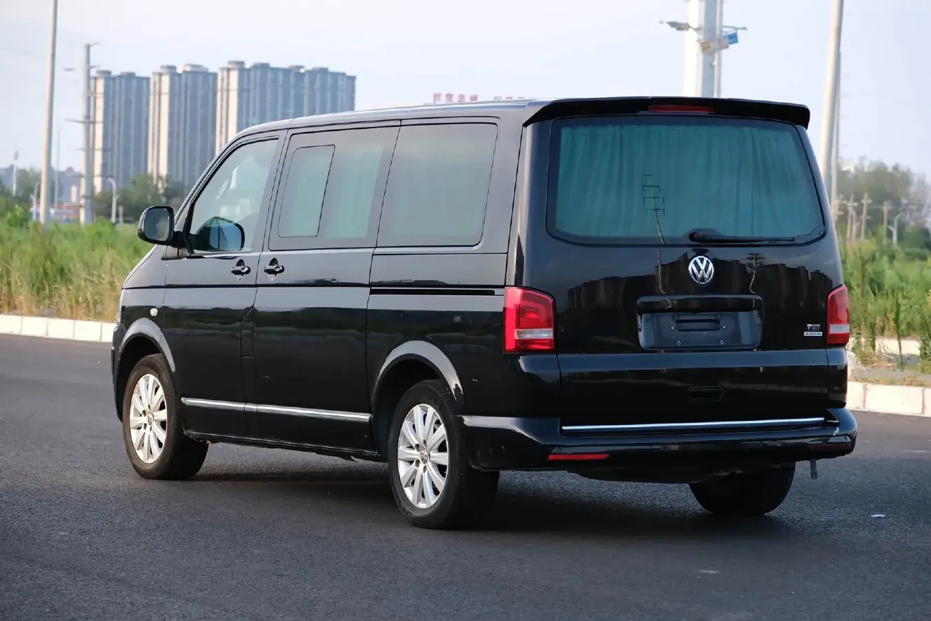 2012 Volkswagen Multivan 2.0T 204HP L4 7DCT,autocango,china used car exporter,china ev exporter,chinese used car exporter,chinese used ev exporter