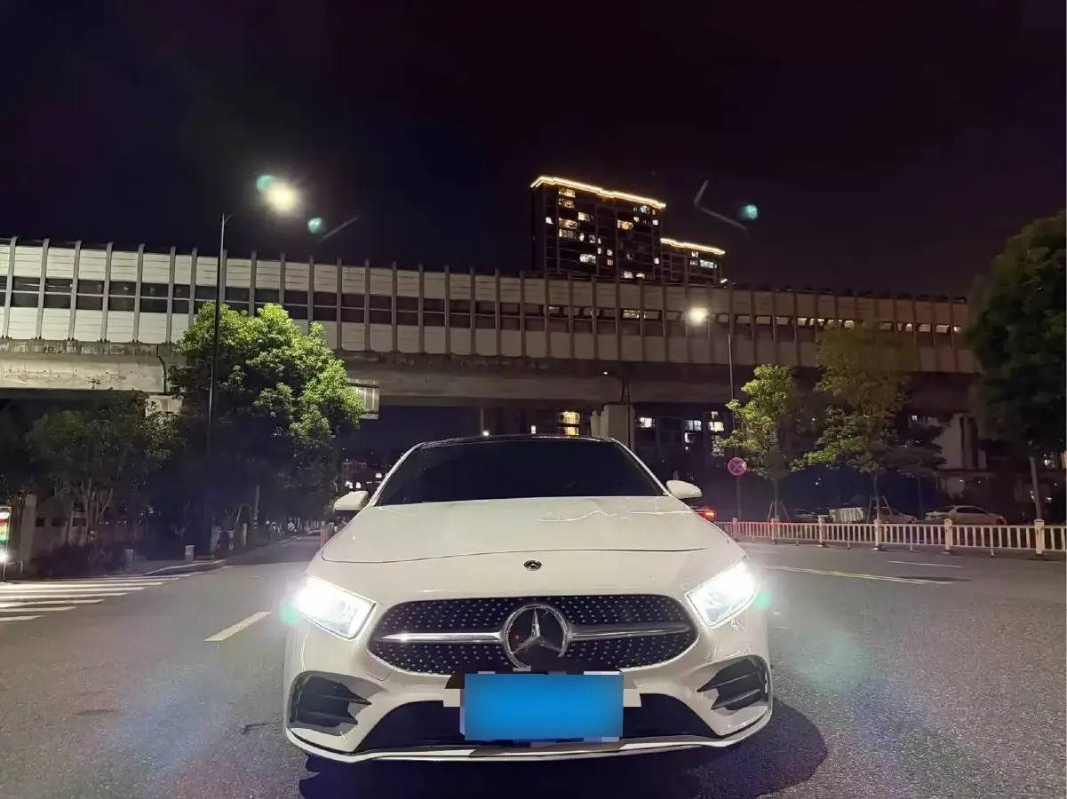 2022 Mercedes-Benz A Class 1.3T 163HP L4 7DCT