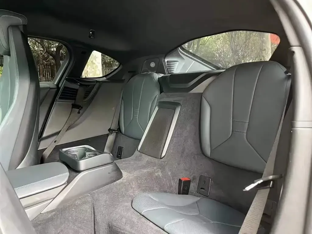 2014 BMW i8 1.5T 231HP L3 6AT PHEV 7.1KWH,autocango,china used car exporter,china ev exporter,chinese used car exporter,chinese used ev exporter