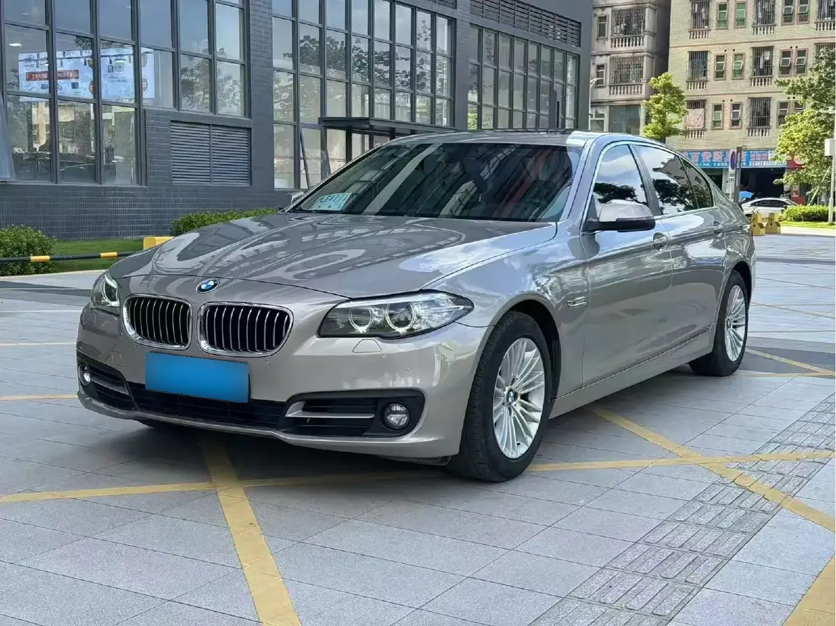 2014 BMW 5 Series 2.0T 218HP L4 8AT