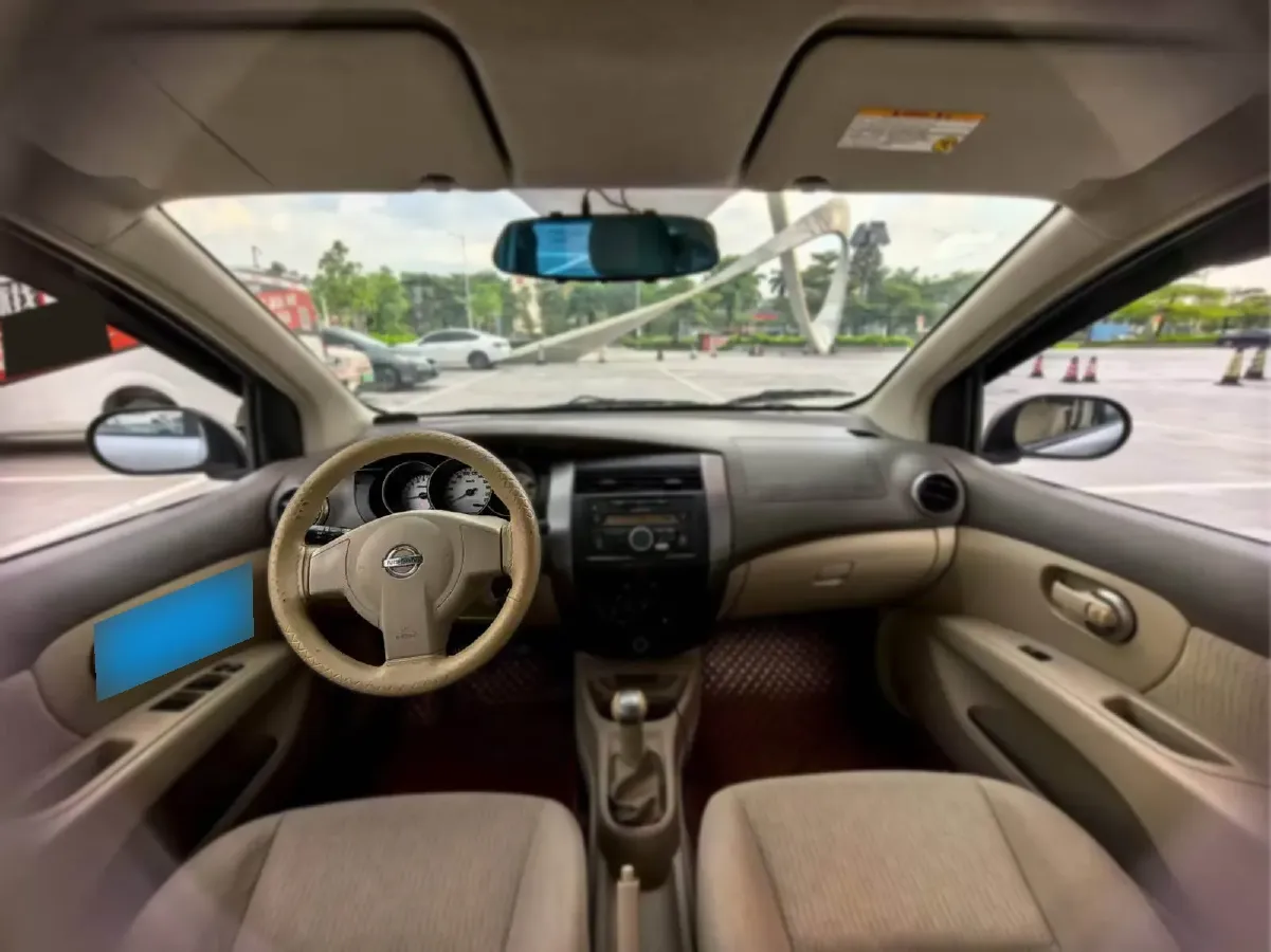 2010 Nissan Livina 1.6L 105HP L4 5MT,autocango,china used car exporter,china ev exporter,chinese used car exporter,chinese used ev exporter