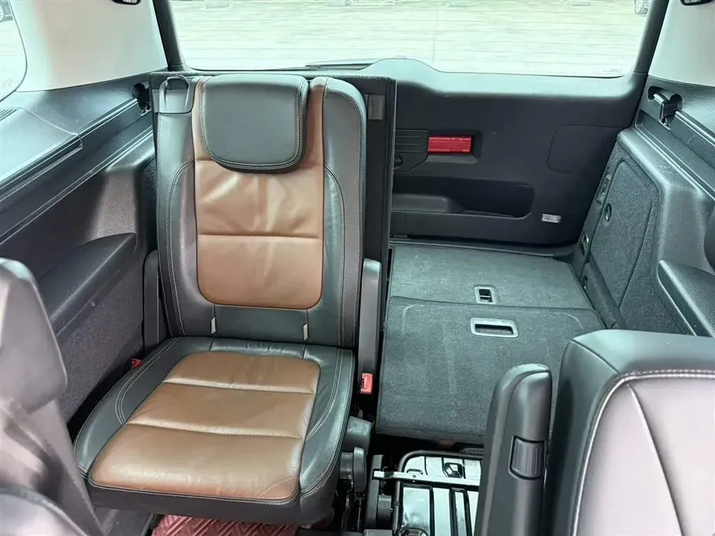 2013 Volkswagen Sharan 1.8T 160HP L4 6DCT,autocango,china used car exporter,china ev exporter,chinese used car exporter,chinese used ev exporter