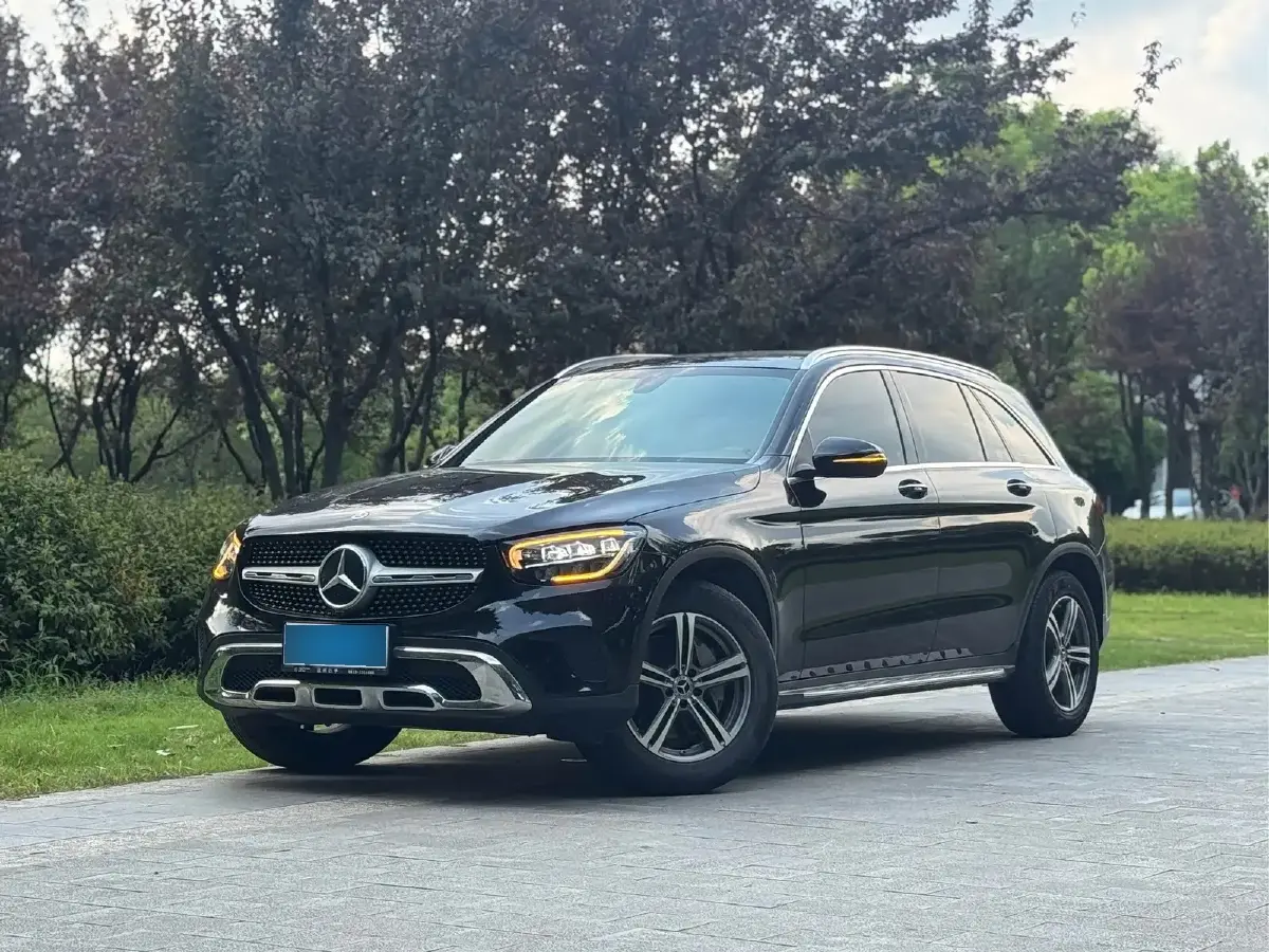 2020 Mercedes-Benz GLC Class 2.0T 197HP L4 9AT