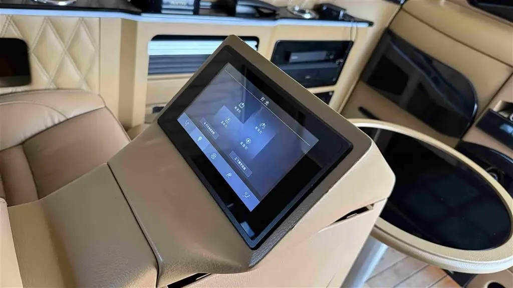 2015 Volkswagen Caravelle 2.0T 204HP L4 7DCT,autocango,china used car exporter,china ev exporter,chinese used car exporter,chinese used ev exporter