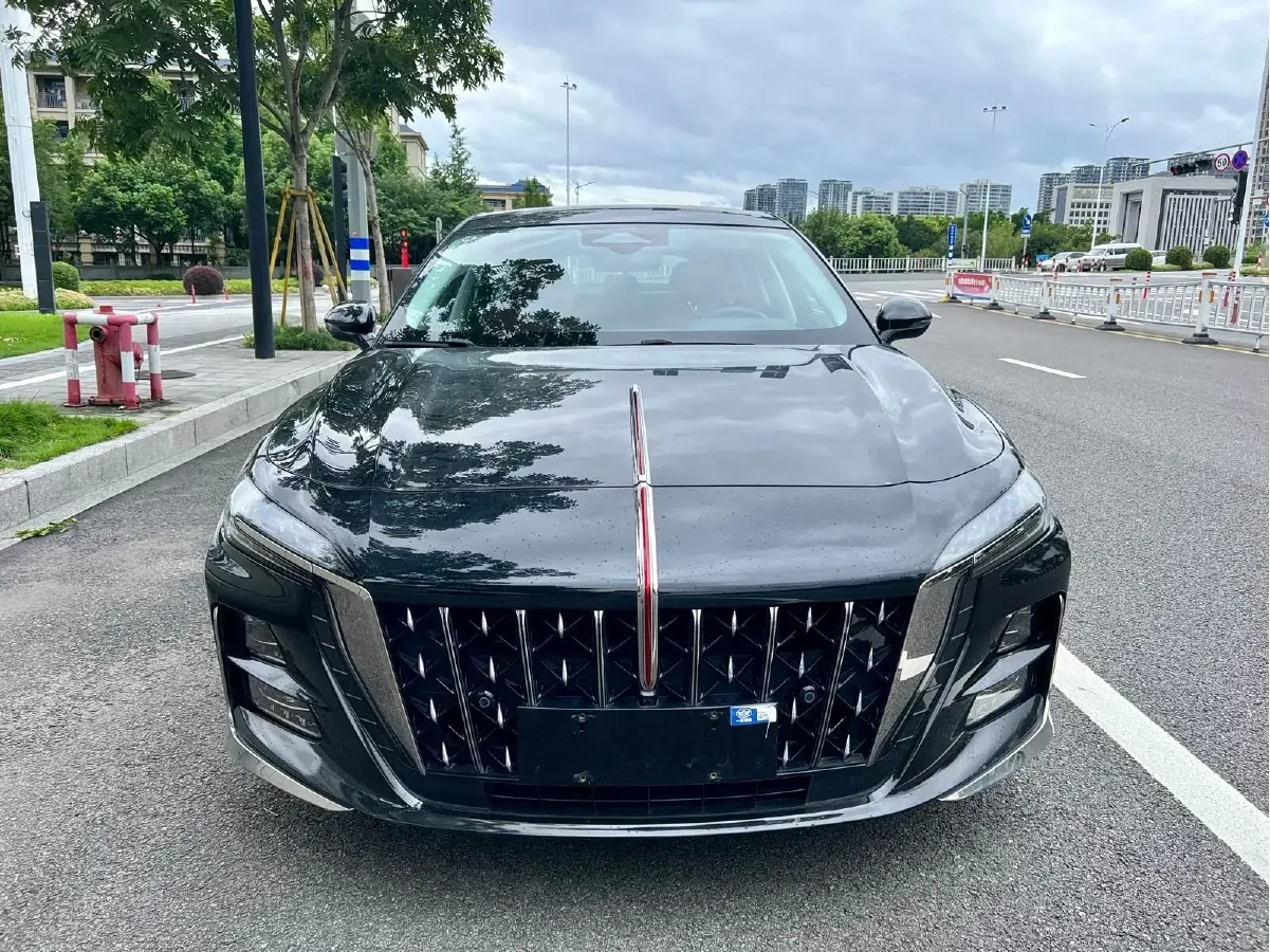 2023 HongQi H6 2.0T 252HP L4 8AT,autocango,china used car exporter,china ev exporter,chinese used car exporter,chinese used ev exporter