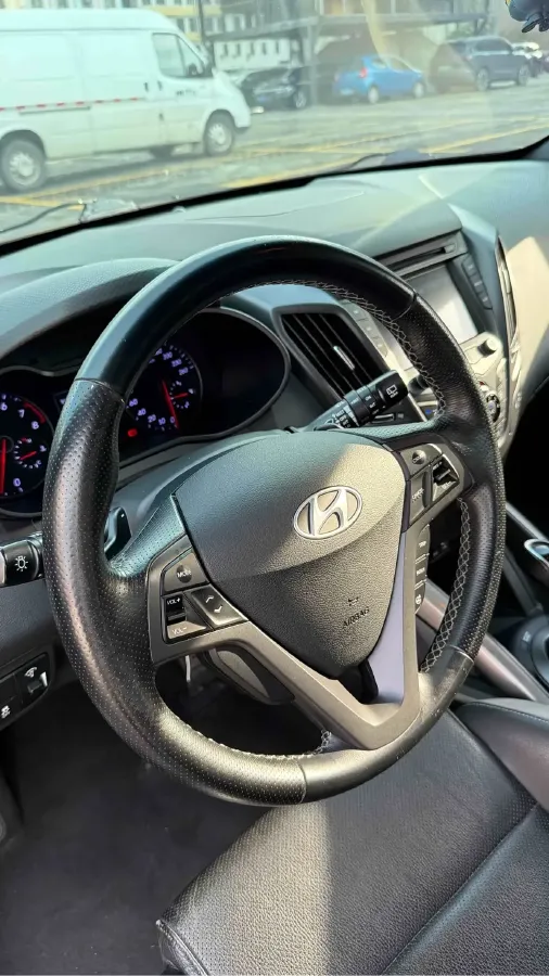 2015 Hyundai Veloster 1.6T 204HP L4 7DCT,autocango,china used car exporter,china ev exporter,chinese used car exporter,chinese used ev exporter