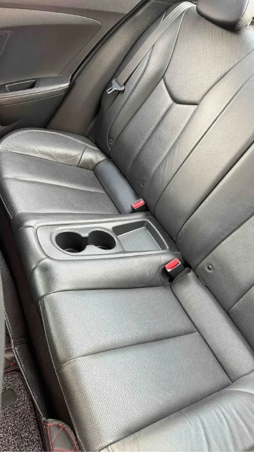 2015 Hyundai Veloster 1.6T 204HP L4 7DCT,autocango,china used car exporter,china ev exporter,chinese used car exporter,chinese used ev exporter