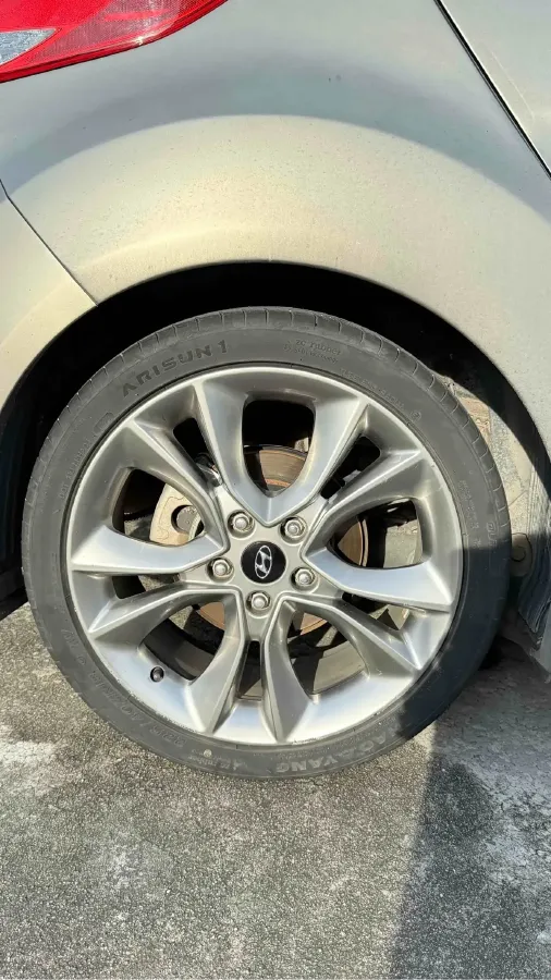 2015 Hyundai Veloster 1.6T 204HP L4 7DCT,autocango,china used car exporter,china ev exporter,chinese used car exporter,chinese used ev exporter