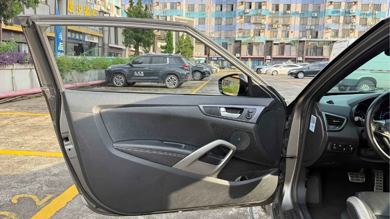 2015 Hyundai Veloster 1.6T 204HP L4 7DCT,autocango,china used car exporter,china ev exporter,chinese used car exporter,chinese used ev exporter