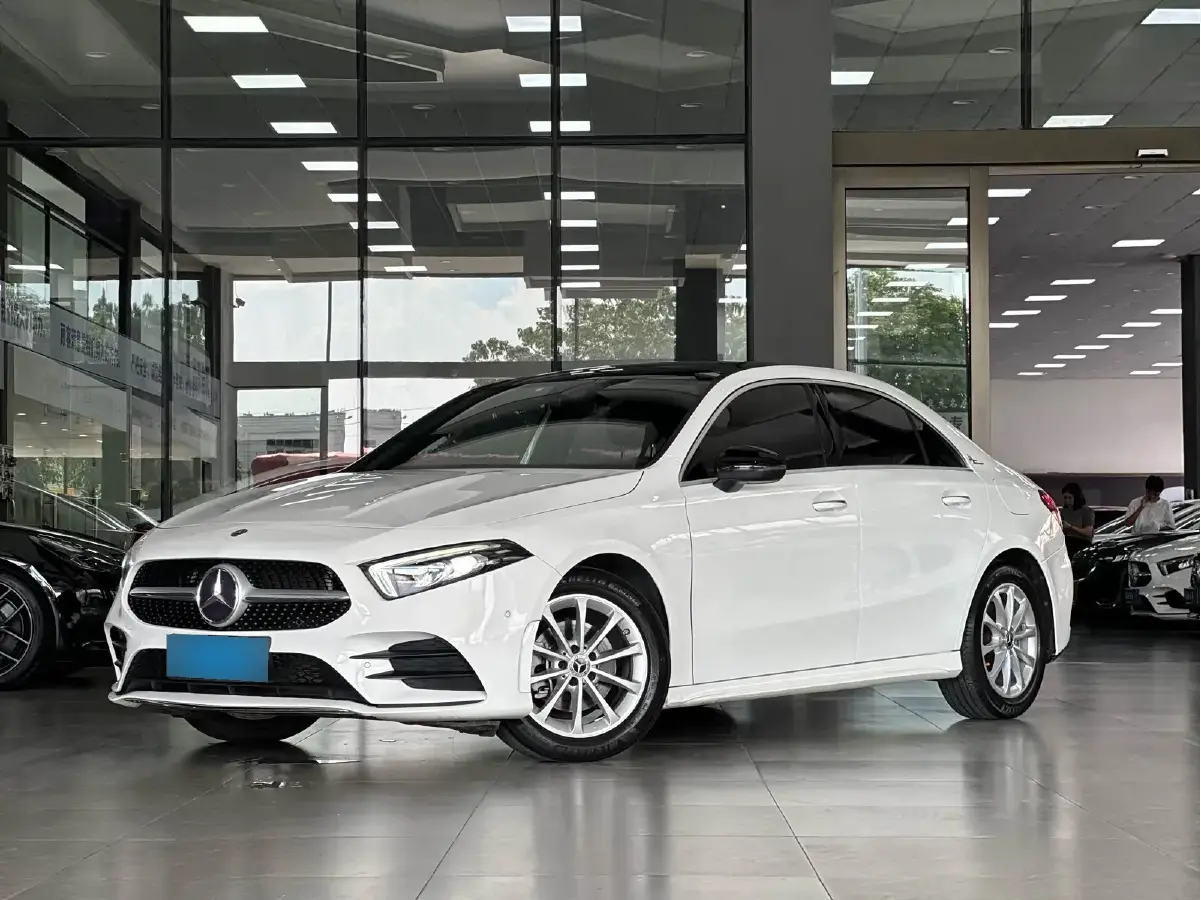 2020 Mercedes-Benz A Class 1.3T 163HP L4 7DCT