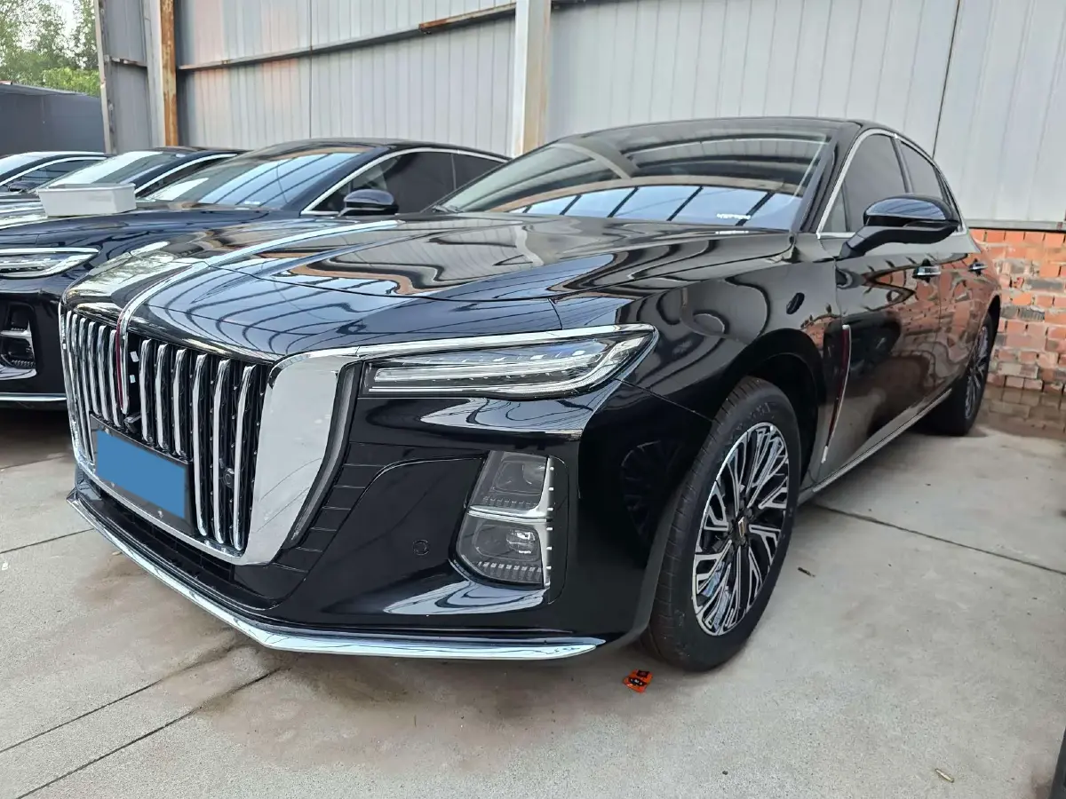 2025 HongQi H5 2.0T 224HP L4 8AT