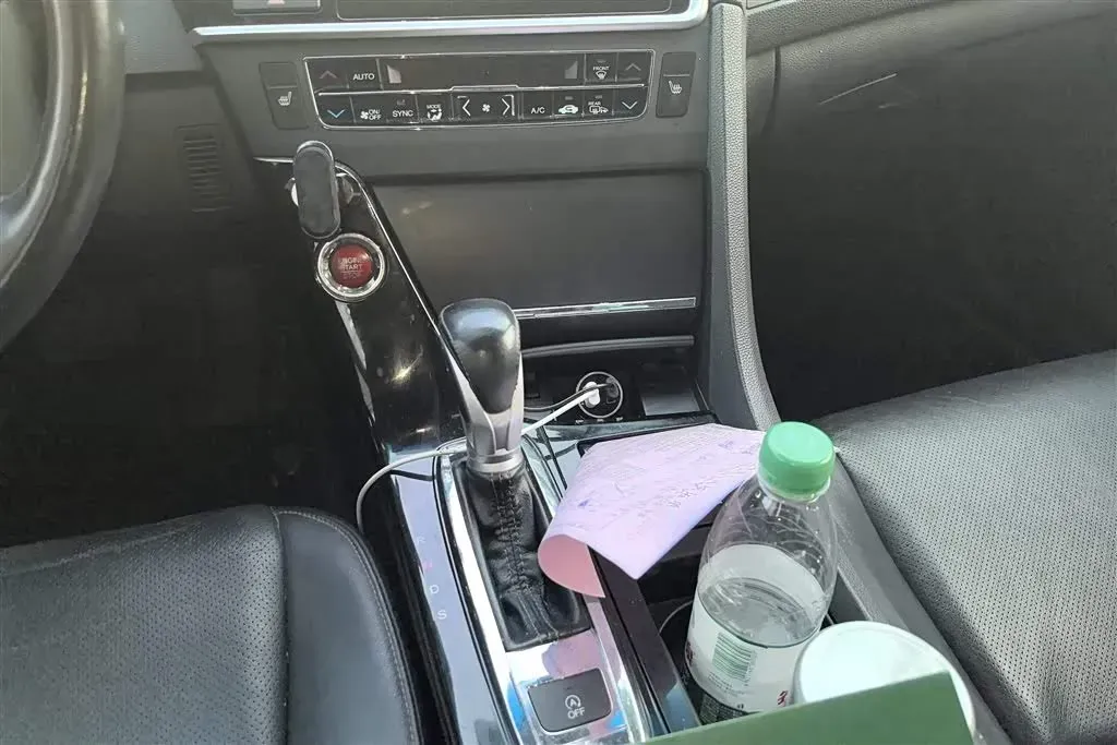 2015 Honda Spirior 2.0L 155HP L4 CVT,autocango,china used car exporter,china ev exporter,chinese used car exporter,chinese used ev exporter