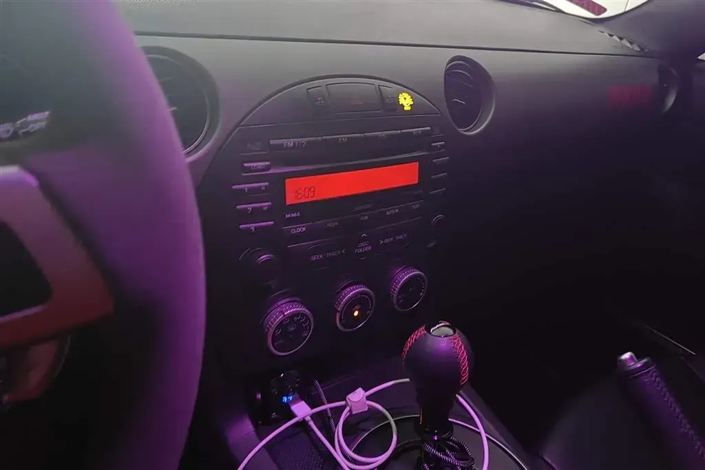 2009 Mazda MX-5 2.0L 160HP L4 6AT,autocango,china used car exporter,china ev exporter,chinese used car exporter,chinese used ev exporter