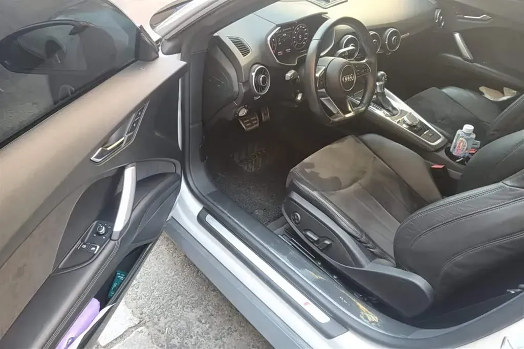 2015 Audi TT 2.0T 230HP L4 6DCT,autocango,china used car exporter,china ev exporter,chinese used car exporter,chinese used ev exporter