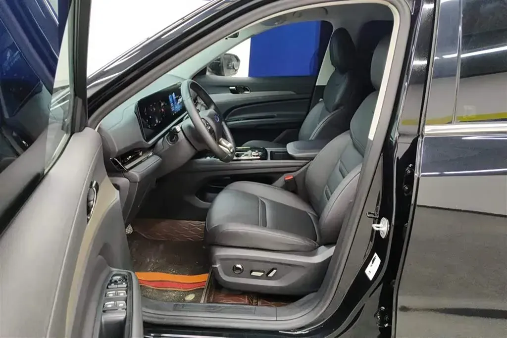 2022 Ford Equator Sport 1.5T 170HP L4 7DCT,autocango,china used car exporter,china ev exporter,chinese used car exporter,chinese used ev exporter