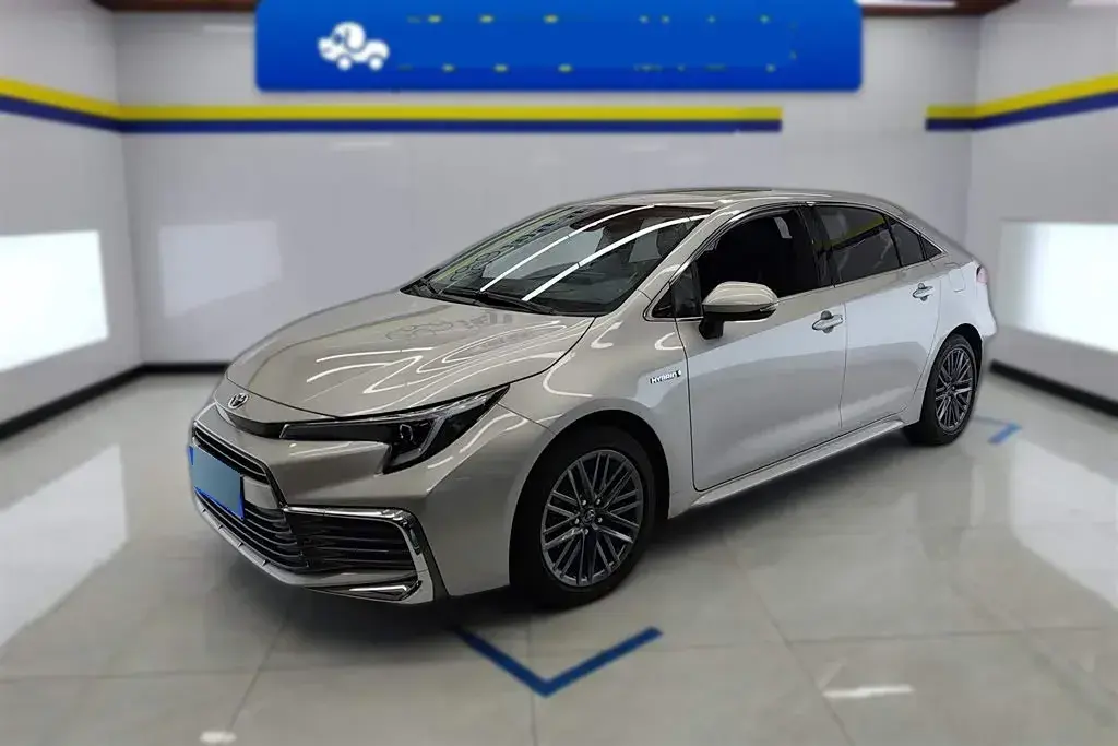 2023 Toyota Paptor 2.0L 152HP L4 E-CVT Hybrid
