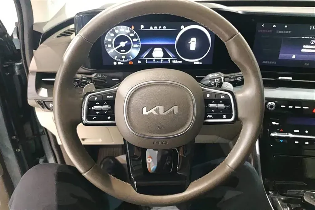 2021 Kia Carnival 2.0T 233HP L4 8AT,autocango,china used car exporter,china ev exporter,chinese used car exporter,chinese used ev exporter