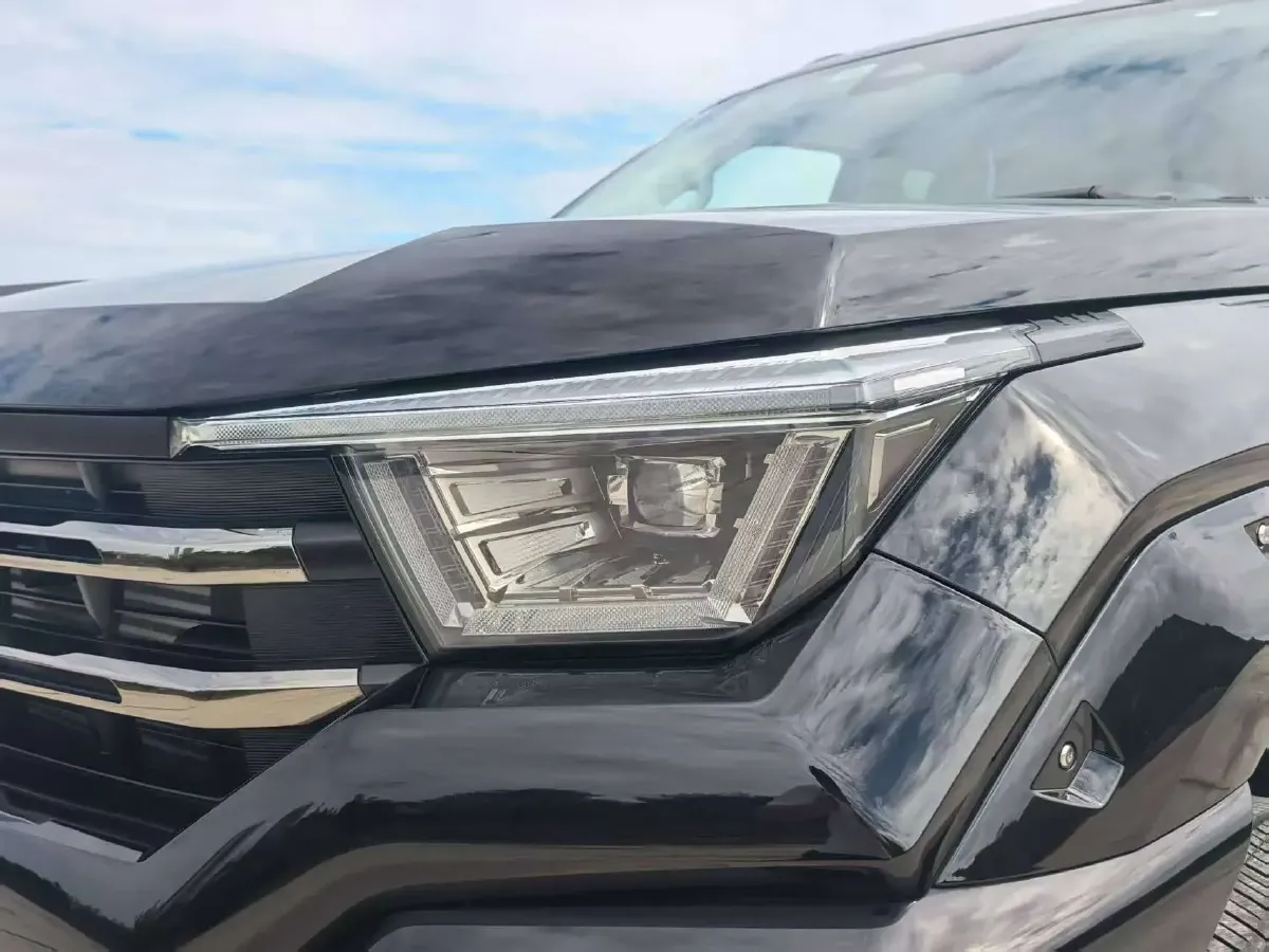 2025 Tank 400 2.0T 252HP L4 9AT,autocango,china used car exporter,china ev exporter,chinese used car exporter,chinese used ev exporter