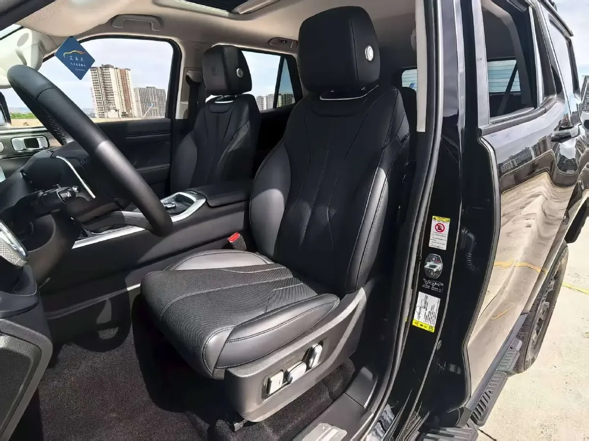 2025 Tank 400 2.0T 252HP L4 9AT,autocango,china used car exporter,china ev exporter,chinese used car exporter,chinese used ev exporter