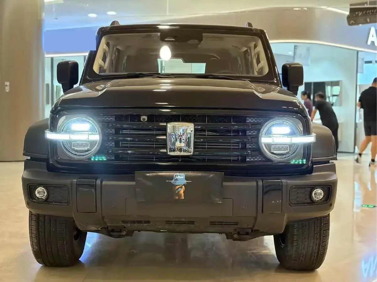 2023 Tank 300 2.0T 227HP L4 8AT