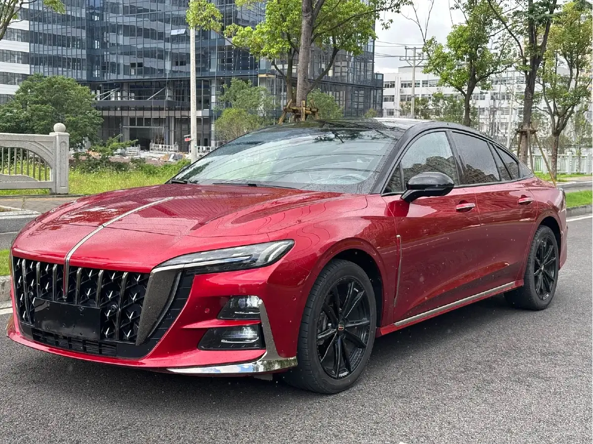 2023 HongQi H6 2.0T 252HP L4 8AT