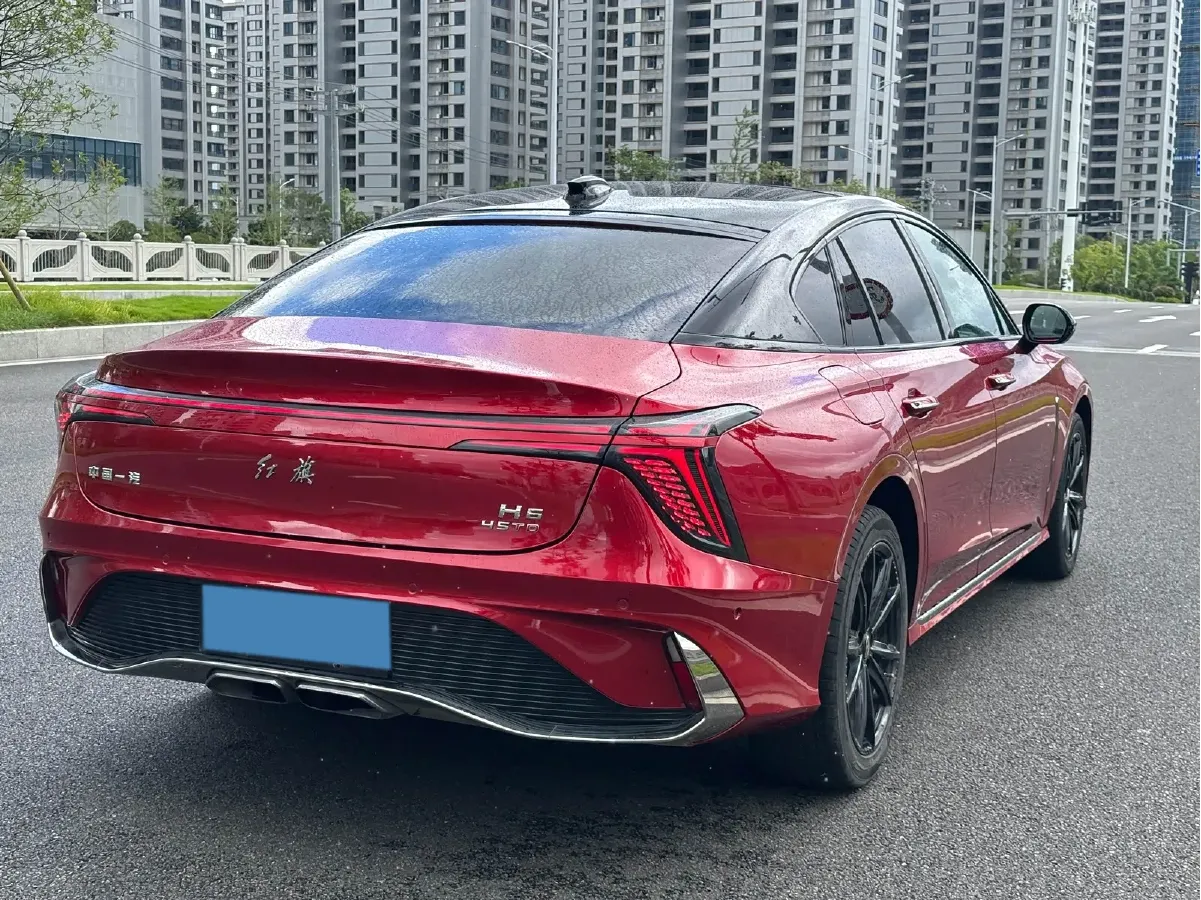 2023 HongQi H6 2.0T 252HP L4 8AT,autocango,china used car exporter,china ev exporter,chinese used car exporter,chinese used ev exporter