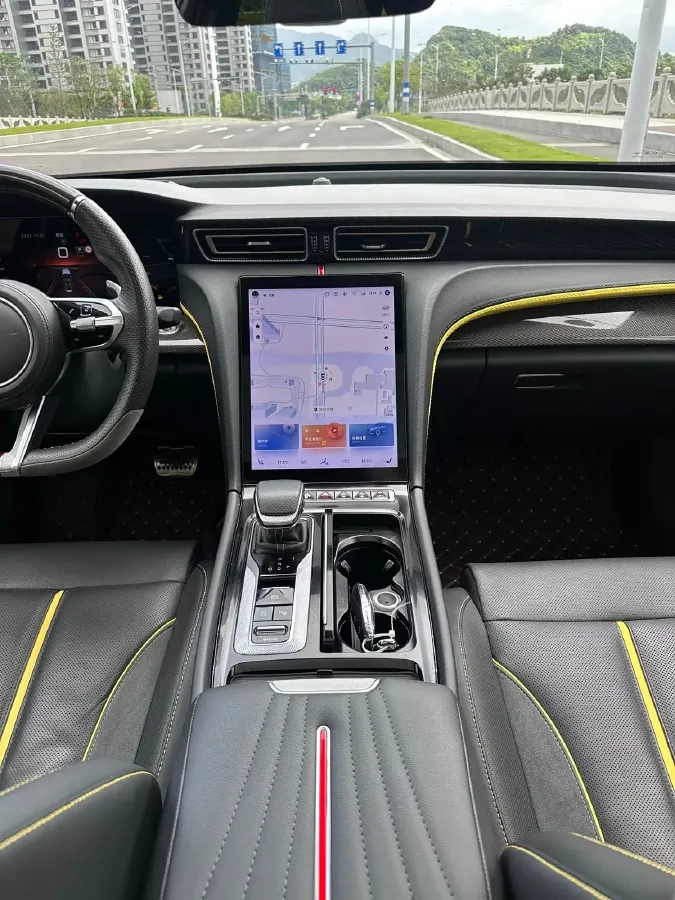 2023 HongQi H6 2.0T 252HP L4 8AT,autocango,china used car exporter,china ev exporter,chinese used car exporter,chinese used ev exporter