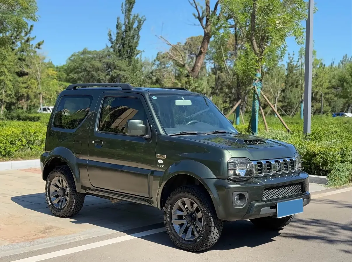 2015 Suzuki Jimny 1.3L 85HP L4 4AT,autocango,china used car exporter,china ev exporter,chinese used car exporter,chinese used ev exporter