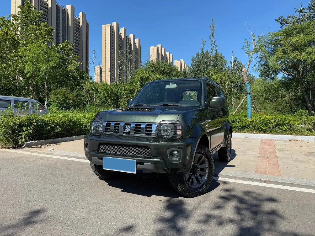 2015 Suzuki Jimny 1.3L 85HP L4 4AT,autocango,china used car exporter,china ev exporter,chinese used car exporter,chinese used ev exporter