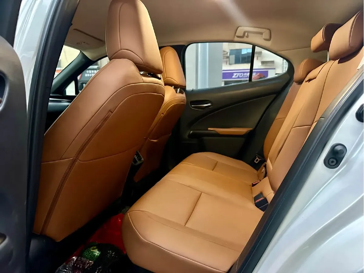 2020 Lexus UX 2.0L 146HP L4 E-CVT Hybrid,autocango,china used car exporter,china ev exporter,chinese used car exporter,chinese used ev exporter