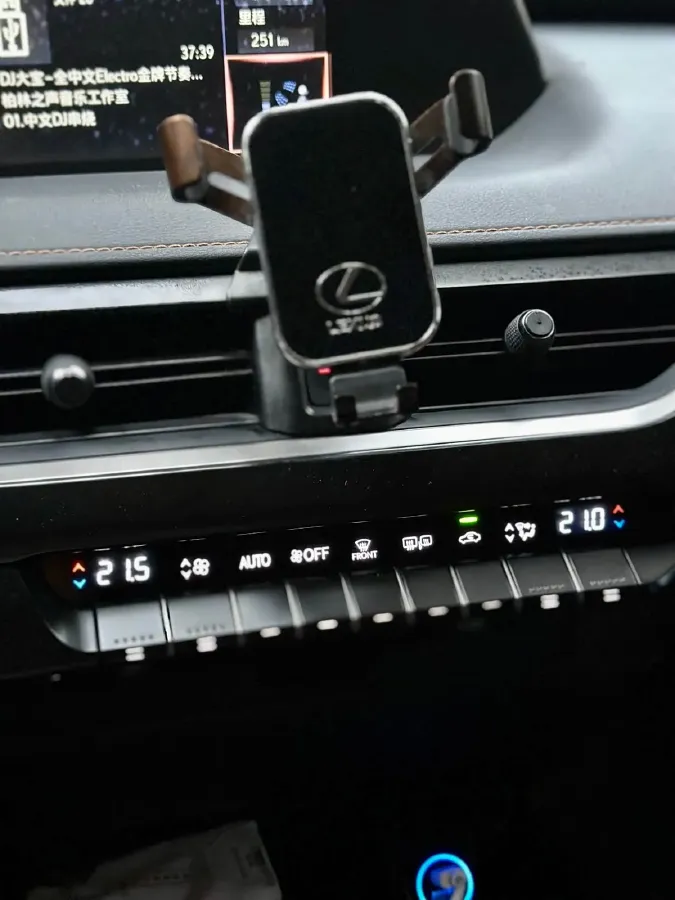 2020 Lexus UX 2.0L 146HP L4 E-CVT Hybrid,autocango,china used car exporter,china ev exporter,chinese used car exporter,chinese used ev exporter