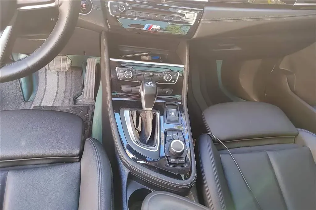 2016 BMW 2 Series Wagon 1.5T 136HP L3 6AT,autocango,china used car exporter,china ev exporter,chinese used car exporter,chinese used ev exporter