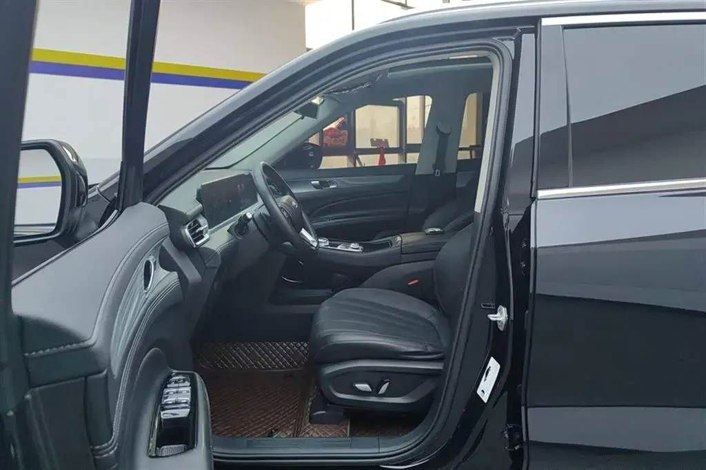 2021 Ford Equator 2.0T 224HP L4 6DCT,autocango,china used car exporter,china ev exporter,chinese used car exporter,chinese used ev exporter