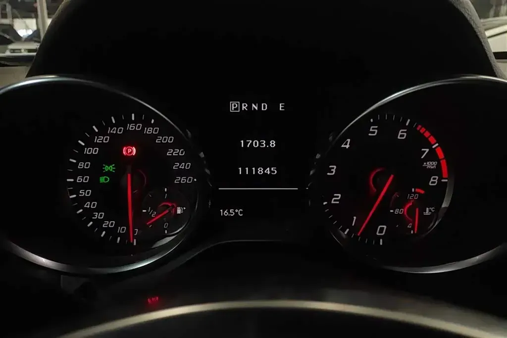 2011 Mercedes-Benz SLK Class 1.8T 184HP L4 7AT,autocango,china used car exporter,china ev exporter,chinese used car exporter,chinese used ev exporter