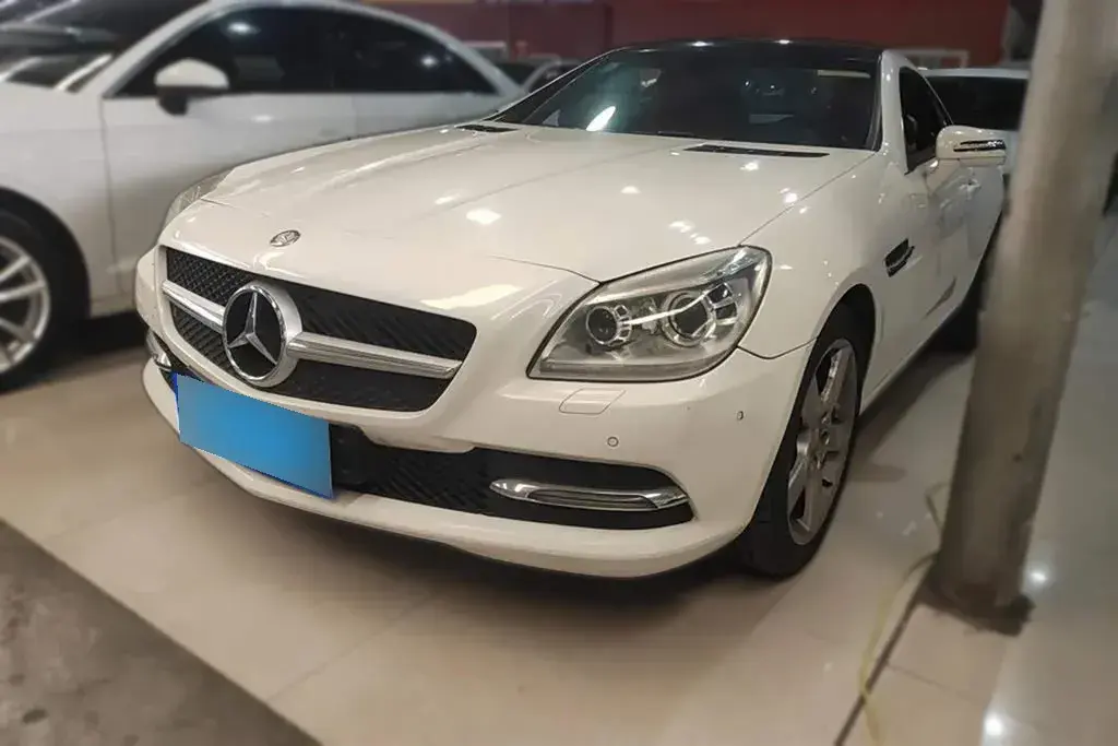 2011 Mercedes-Benz SLK Class 1.8T 184HP L4 7AT
