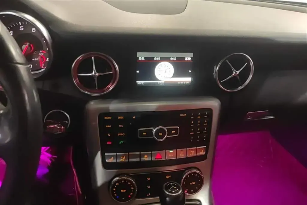 2011 Mercedes-Benz SLK Class 1.8T 184HP L4 7AT,autocango,china used car exporter,china ev exporter,chinese used car exporter,chinese used ev exporter