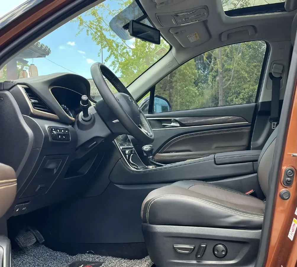 2019 GAC Trumpchi GS5 1.5T 169HP L4 6AT,autocango,china used car exporter,china ev exporter,chinese used car exporter,chinese used ev exporter