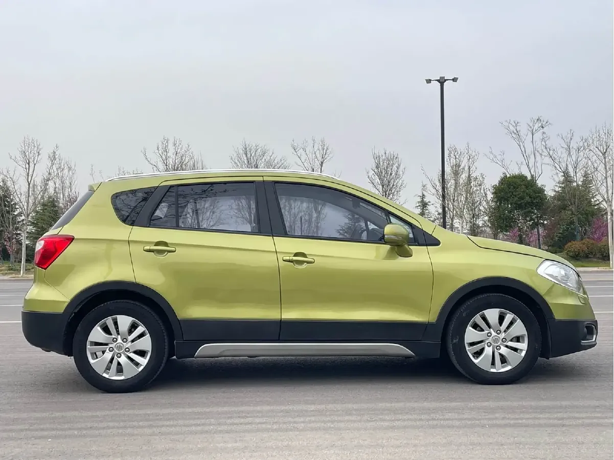 2014 Suzuki S-cross 1.6L 122HP L4 CVT,autocango,china used car exporter,china ev exporter,chinese used car exporter,chinese used ev exporter