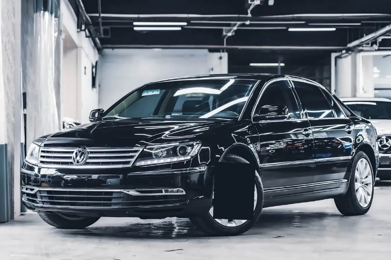 2011 Volkswagen Pheaton 4.2L 335HP V8 6AT,autocango,china used car exporter,china ev exporter,chinese used car exporter,chinese used ev exporter