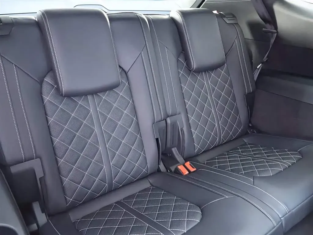 2024 Audi Q6 2.0T 265HP L4 7DCT,autocango,china used car exporter,china ev exporter,chinese used car exporter,chinese used ev exporter