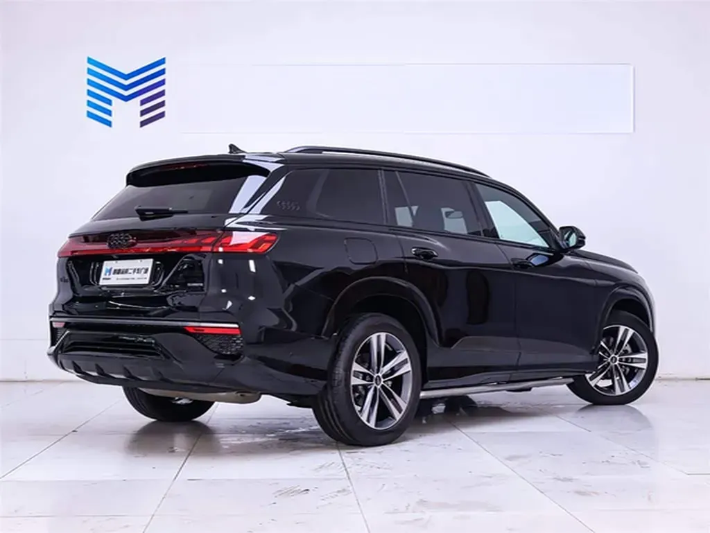 2024 Audi Q6 2.0T 265HP L4 7DCT,autocango,china used car exporter,china ev exporter,chinese used car exporter,chinese used ev exporter