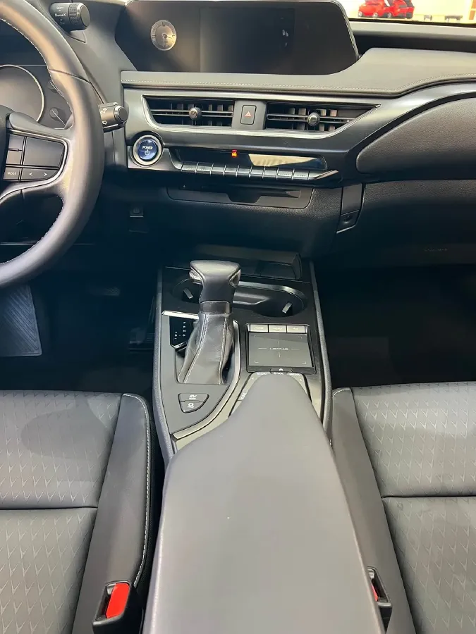 2019 Lexus UX 2.0L 146HP L4 E-CVT Hybrid,autocango,china used car exporter,china ev exporter,chinese used car exporter,chinese used ev exporter