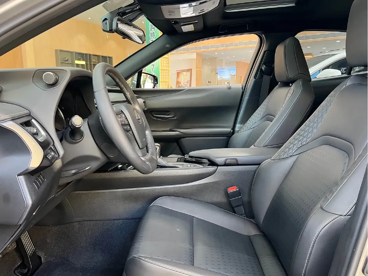 2019 Lexus UX 2.0L 146HP L4 E-CVT Hybrid,autocango,china used car exporter,china ev exporter,chinese used car exporter,chinese used ev exporter