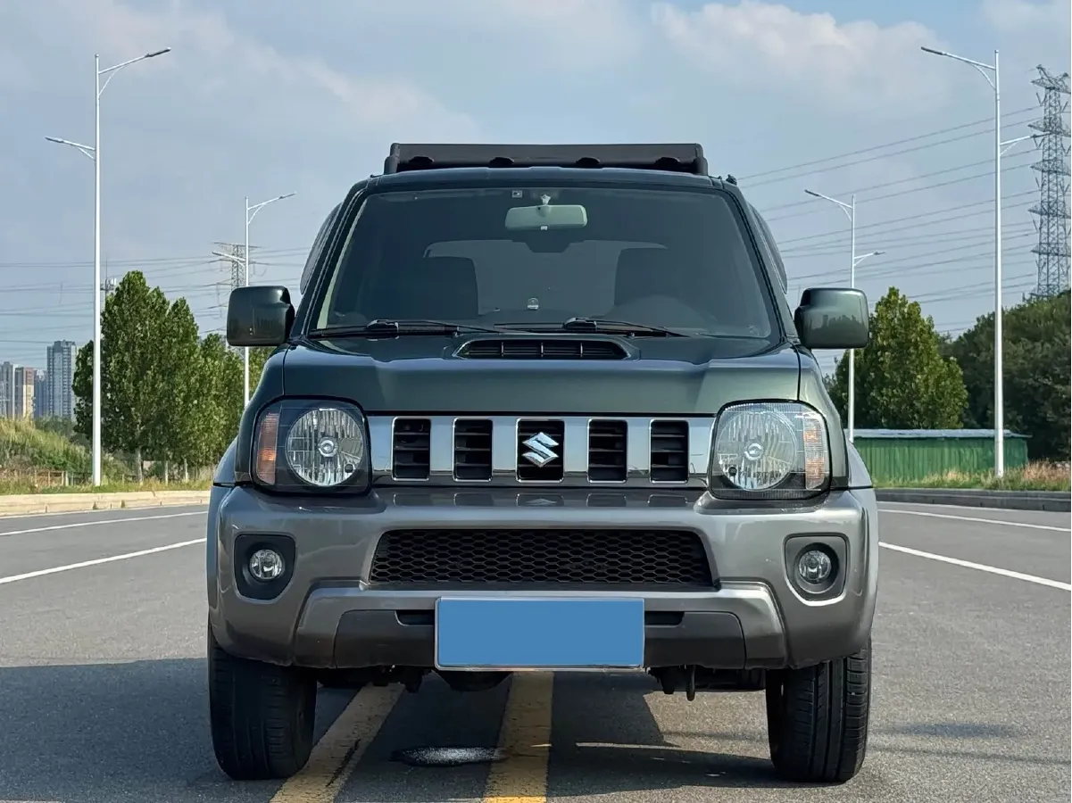 2015 Suzuki Jimny 1.3L 85HP L4 4AT,autocango,china used car exporter,china ev exporter,chinese used car exporter,chinese used ev exporter
