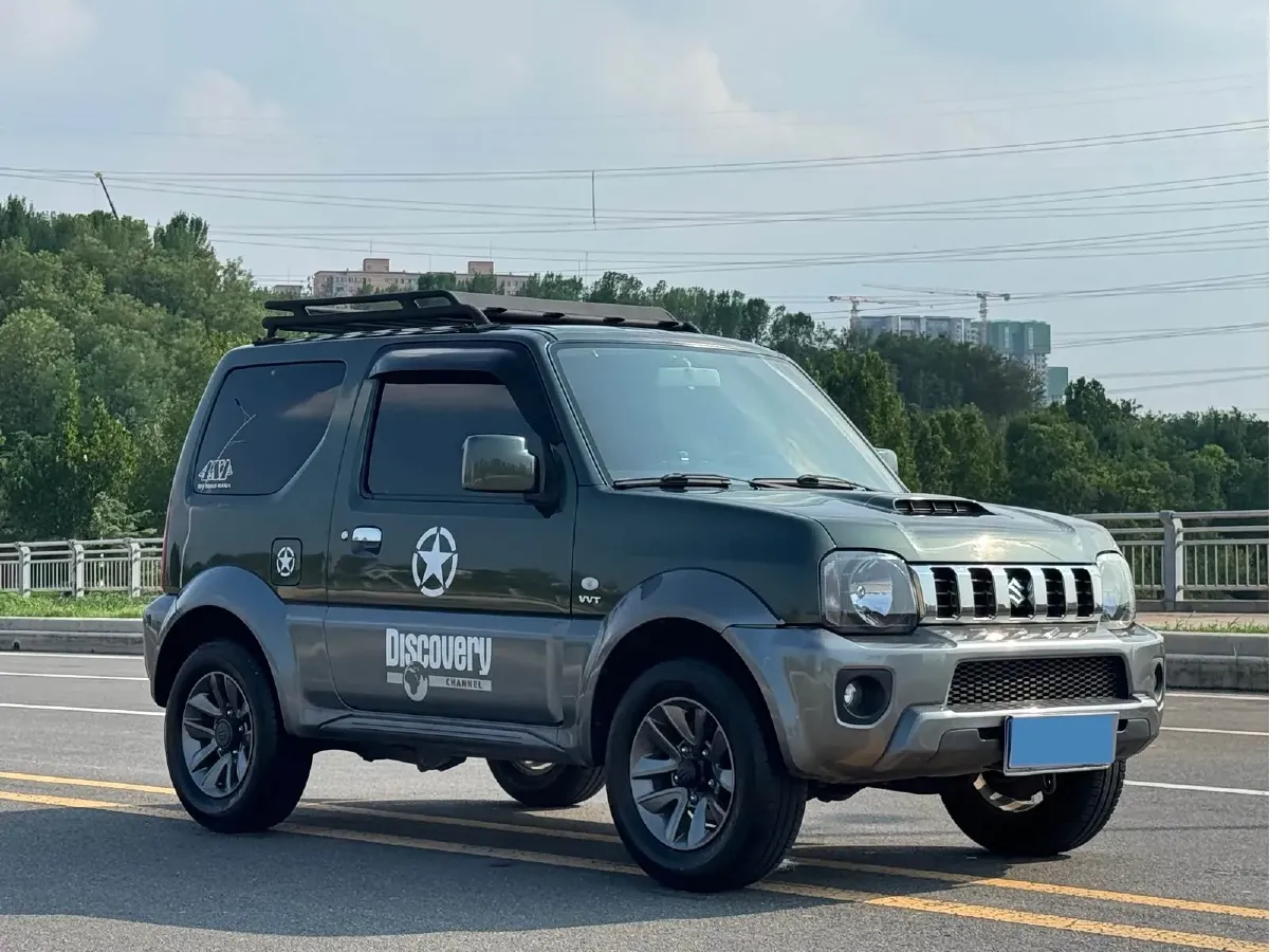 2015 Suzuki Jimny 1.3L 85HP L4 4AT,autocango,china used car exporter,china ev exporter,chinese used car exporter,chinese used ev exporter