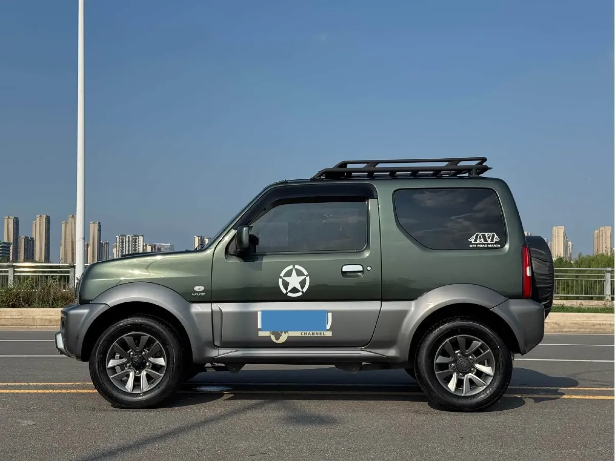 2015 Suzuki Jimny 1.3L 85HP L4 4AT,autocango,china used car exporter,china ev exporter,chinese used car exporter,chinese used ev exporter