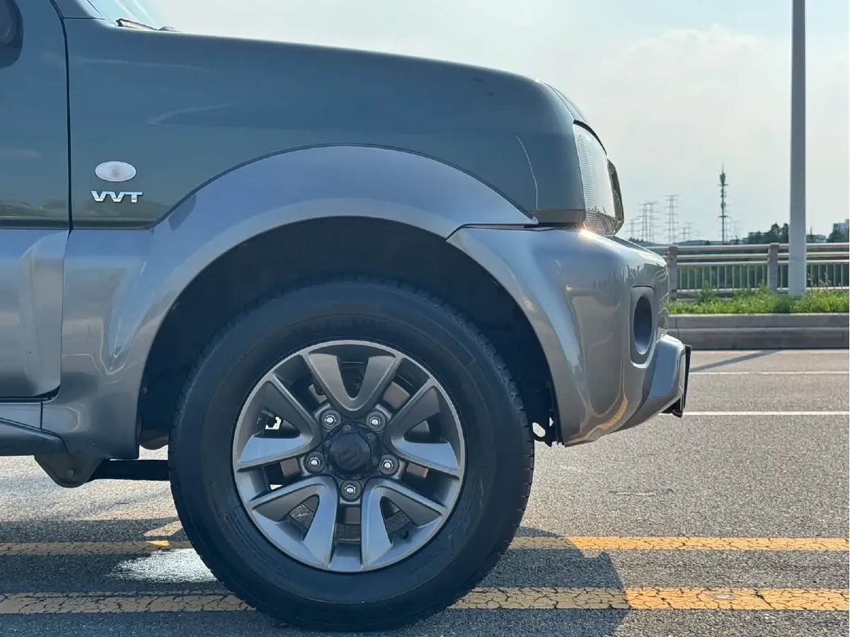 2015 Suzuki Jimny 1.3L 85HP L4 4AT,autocango,china used car exporter,china ev exporter,chinese used car exporter,chinese used ev exporter